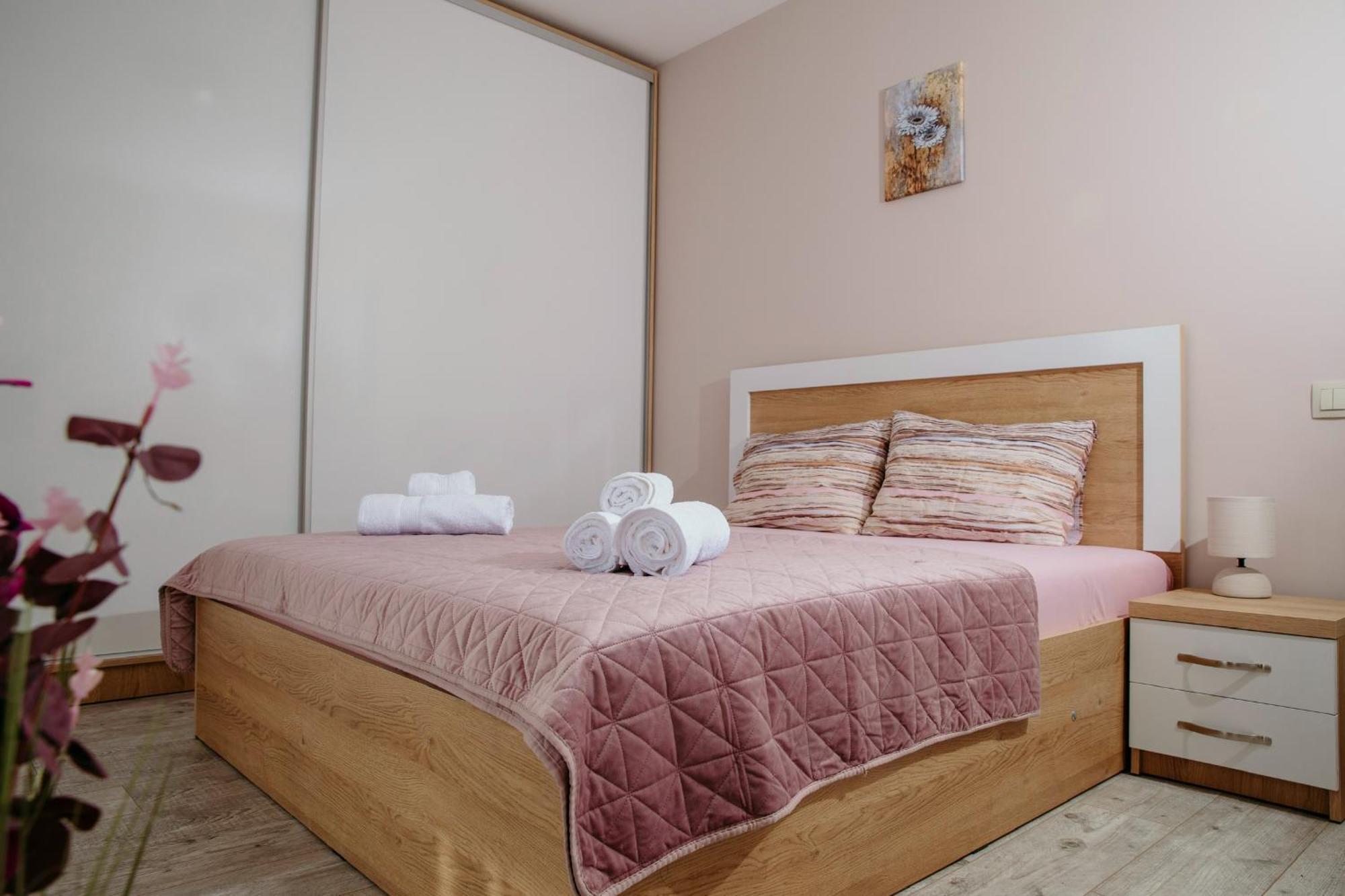Rose Valley Apartment Kazanlak Luaran gambar